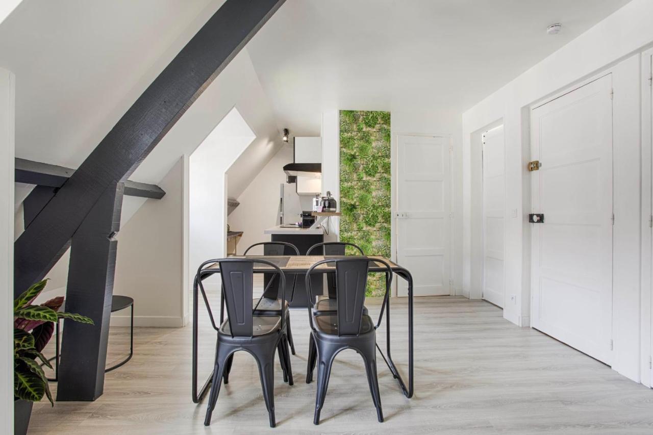 Appartement La Casa Centra Charm At Falaise'S Downtown à Falaise  Extérieur photo